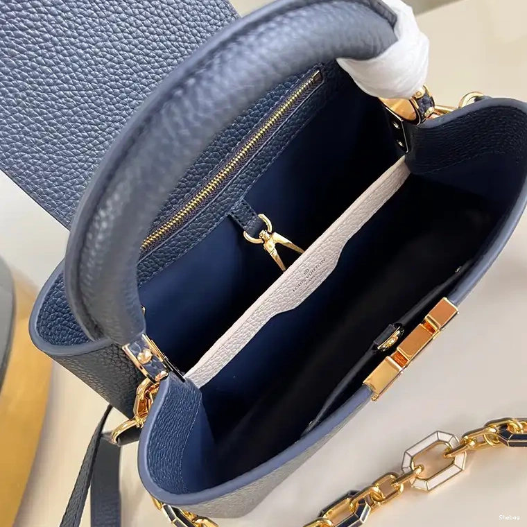 2408YA0104 Bags LV 0519